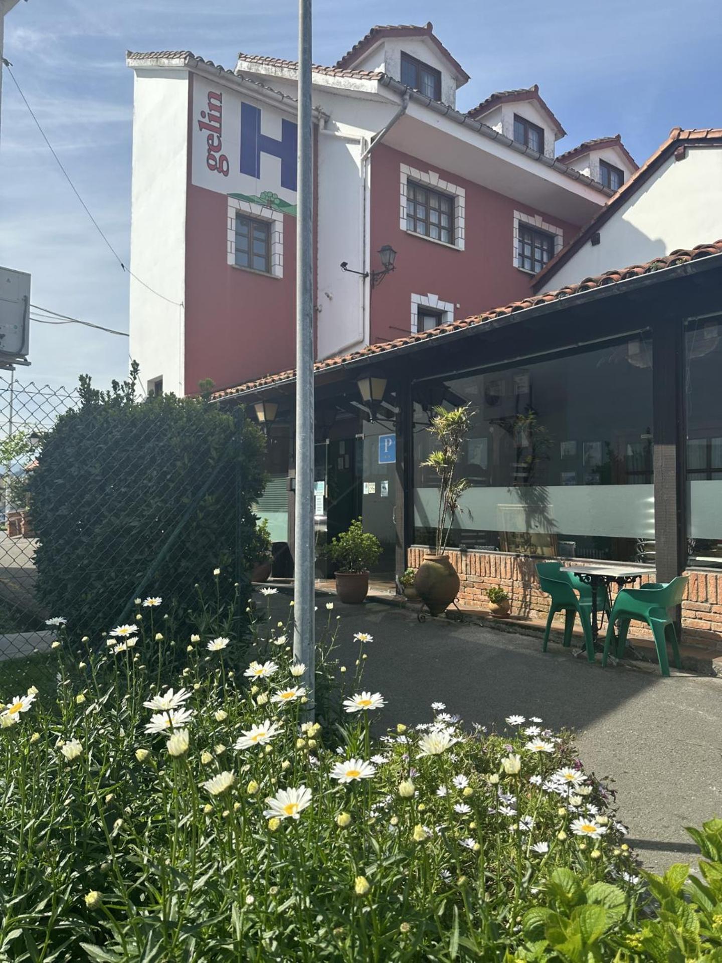 Hosteria Gelin De Gajano Luaran gambar